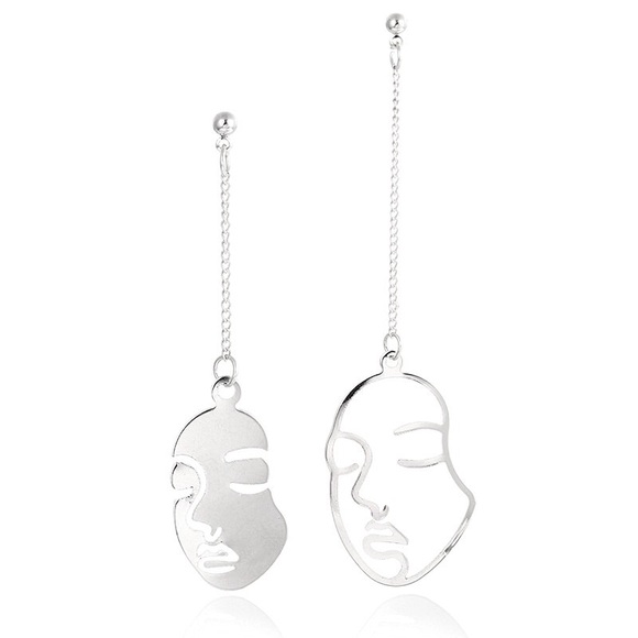 🔥2 for 1🔥 Silver Face Earrings - Picture 3 of 3